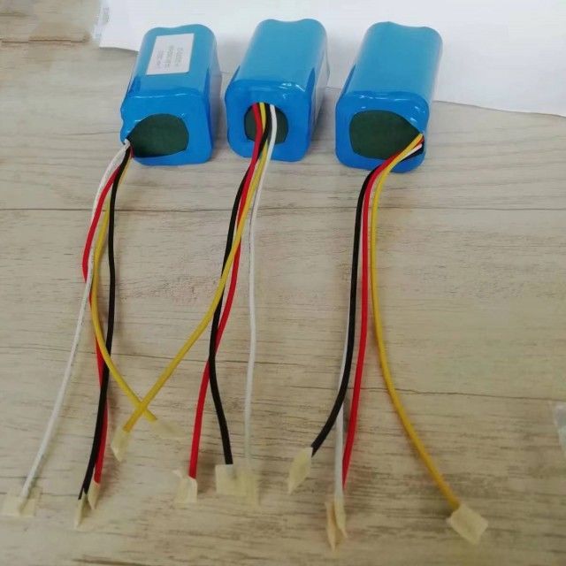 14.8v 2200mah バッテリーパック 18650 セル 4s1p BMS と スウィーパー