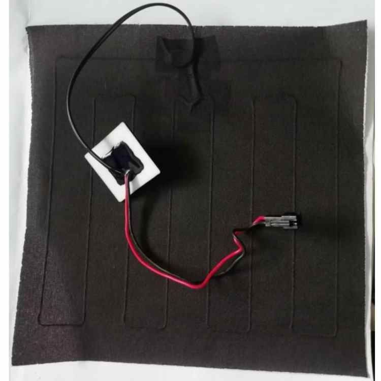 オーダーメイド 衣類 暖房パッド サイズ 20x20cm 3.7V SM 2Pinプラグ付き