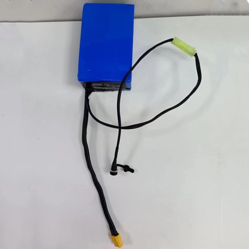 カスタマイズされた18650 バッテリーパック 36V 2600mAh 10セル 充電用の小さなタミヤ転送プラグ